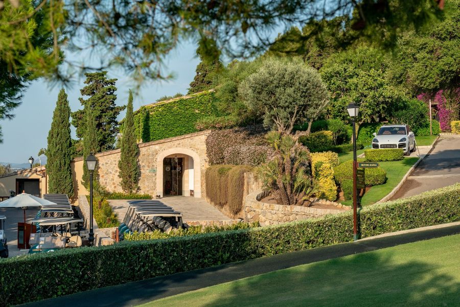 Clubhouse at Alcanada Golf Course in Mallorca