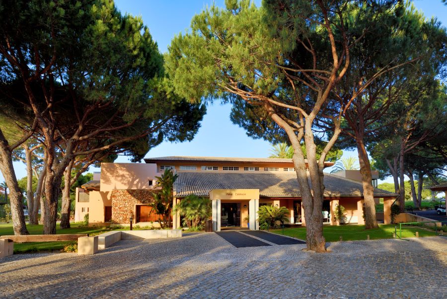 Clubhouse at Dom Pedro Pinhal Golf Course in Vilamoura
