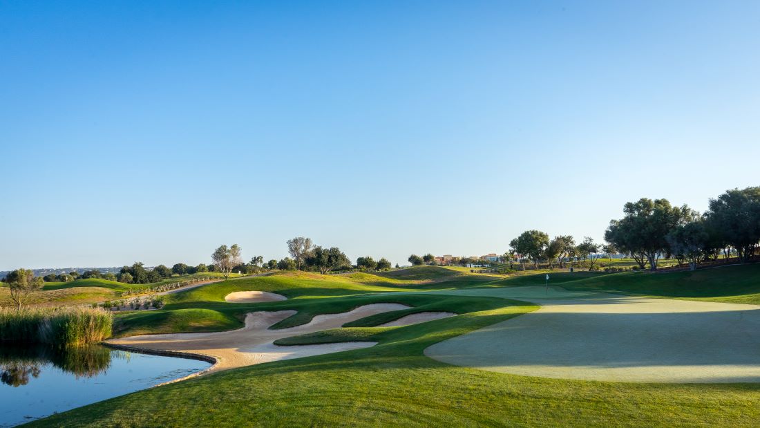 Bunkers protecting the green at Dom Pedro Victoria Golf Course