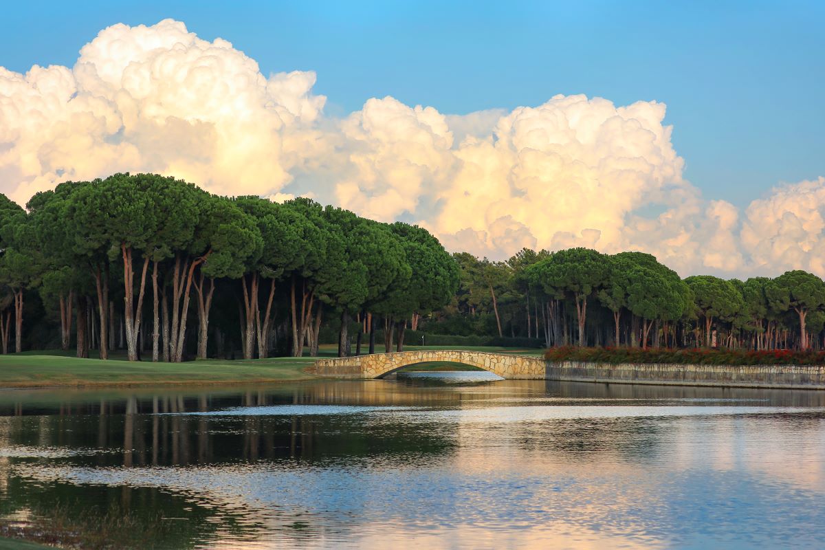 Lake at Gloria Golf's Verde 9-hole course