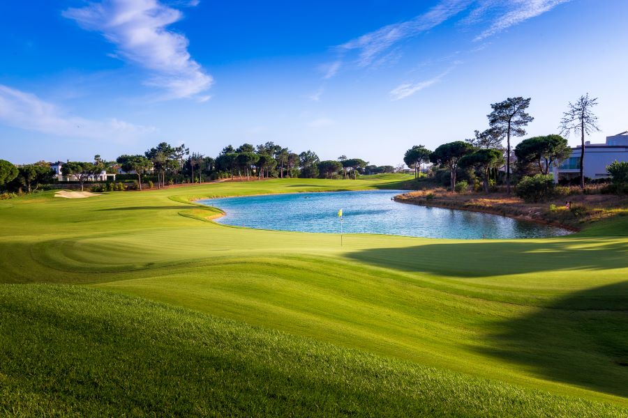 Pin on the green with lake protecting it at Quinta Do Lago North Course