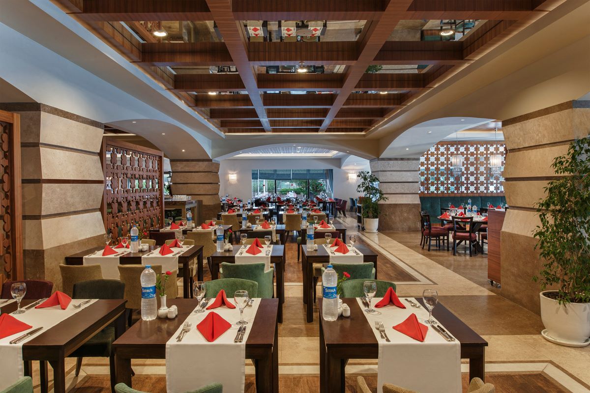 Restaurant at Sirene Golf Resort