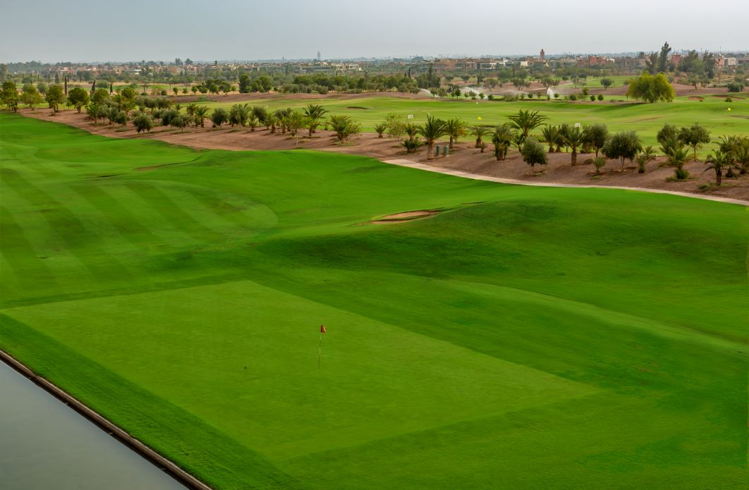 Square putting green at Noria Golf Club