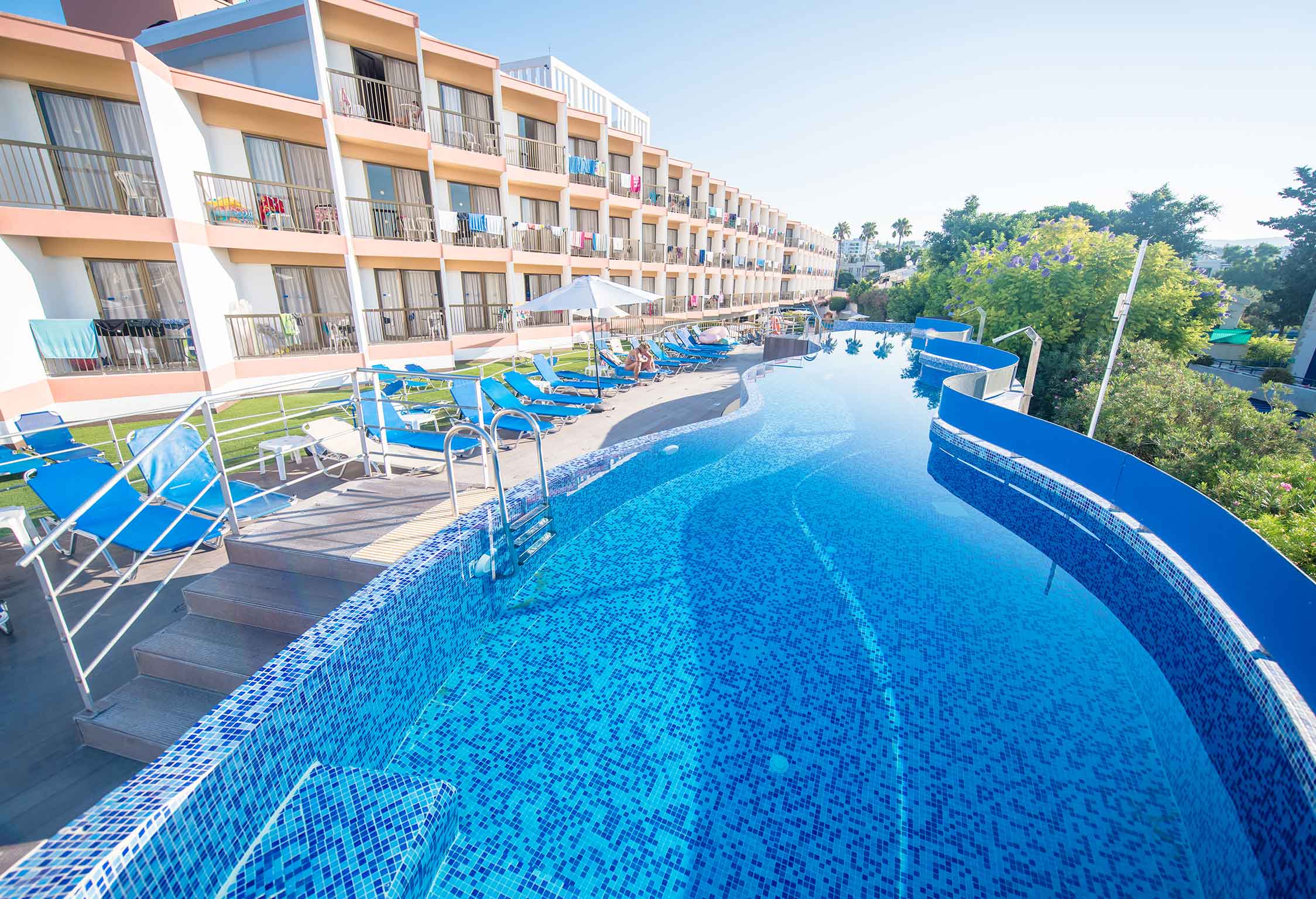 Avilda Hotel overlooking the sun loungers and swimming pool