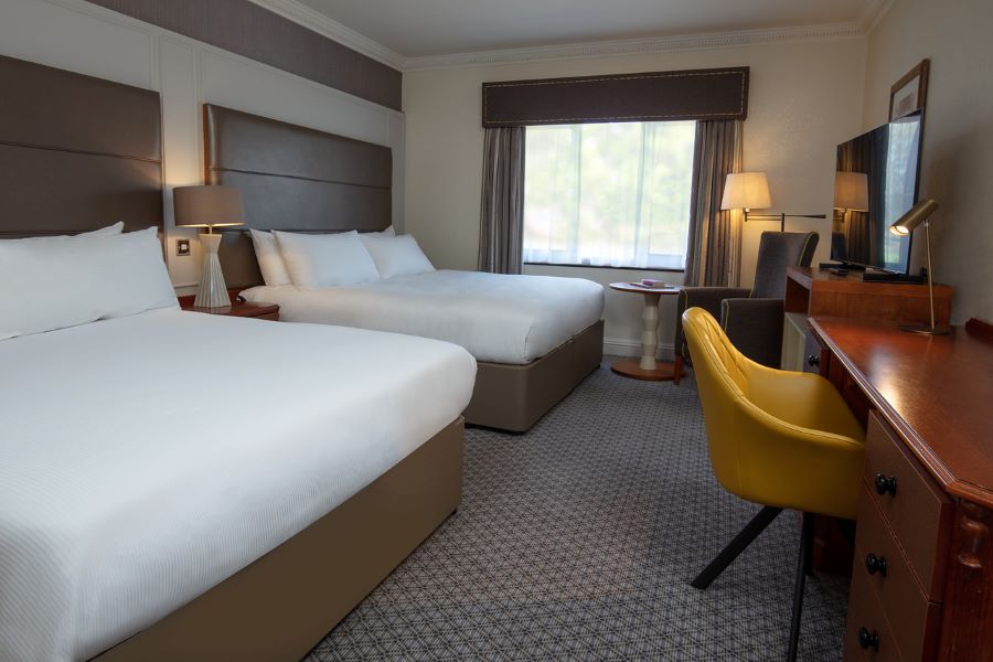 Twin beds in the room at Belton Woods Hotel, Spa And Golf Resort
