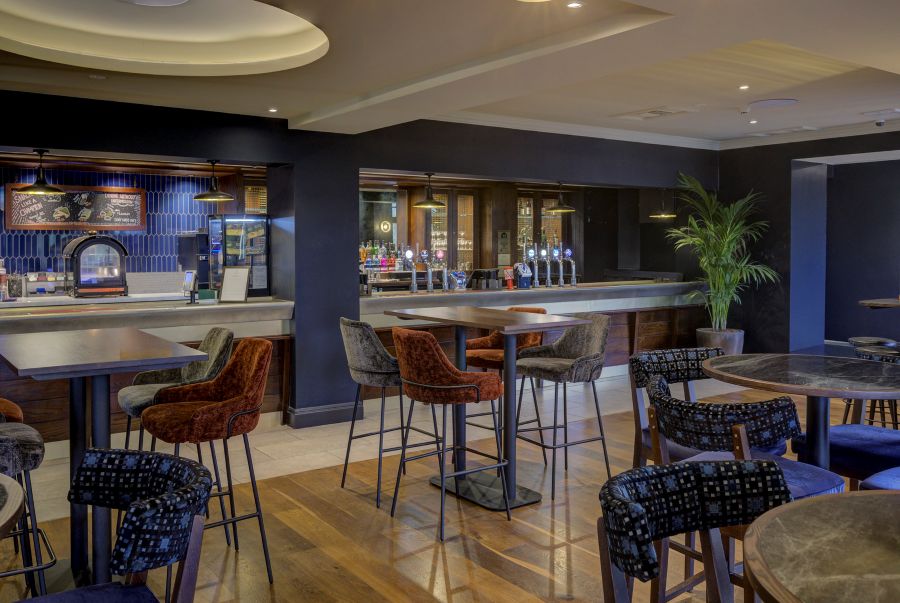 Claret Jug bar at Belton Woods Hotel, Spa And Golf Resort