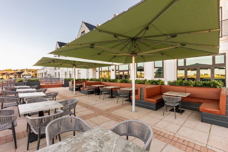 Outside bar at Carnoustie Golf Hotel & Spa