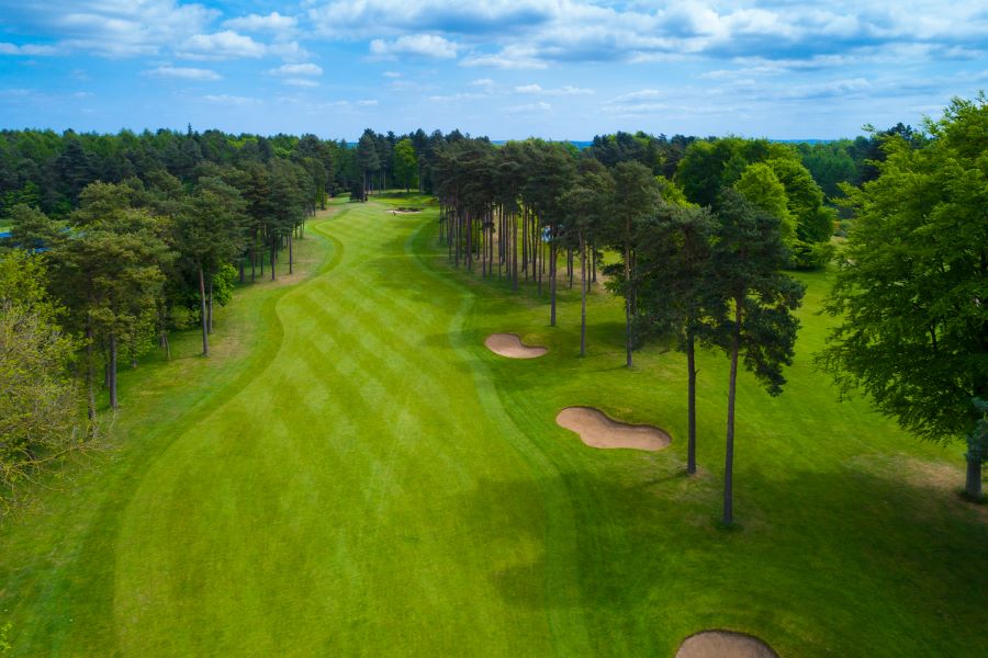 Fairway with three sand bunkers to the right at Forest Pines Hotel, Spa And Golf Resort