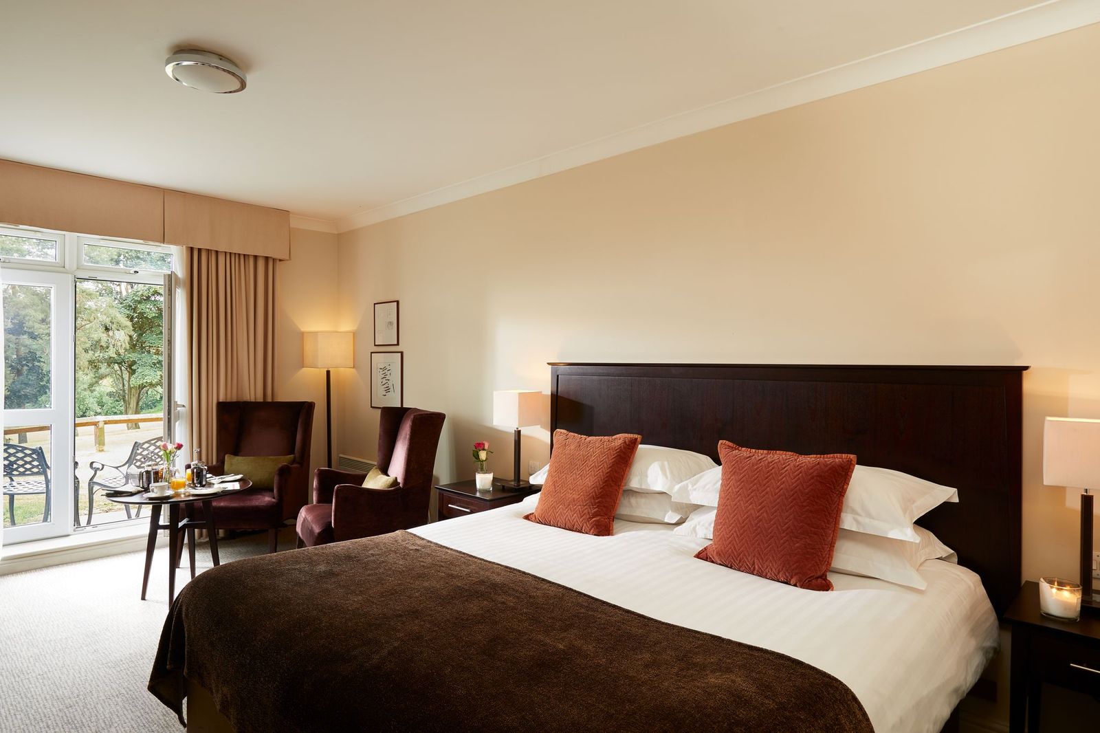 Bedroom with double bed at Macdonald Hill Valley Hotel Golf & Spa