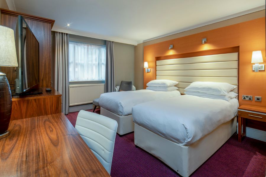 Twin beds in classic room at The Telford Hotel, Spa And Golf Resort