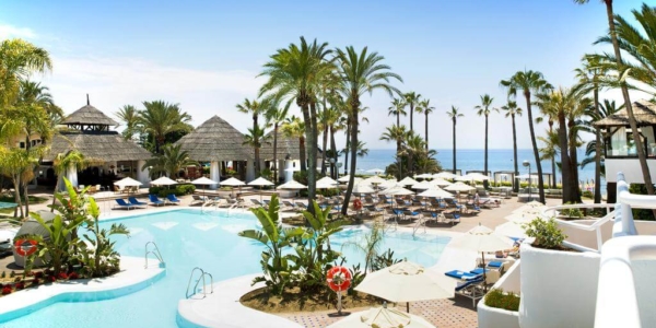 don carlos leisure resort and spa 11