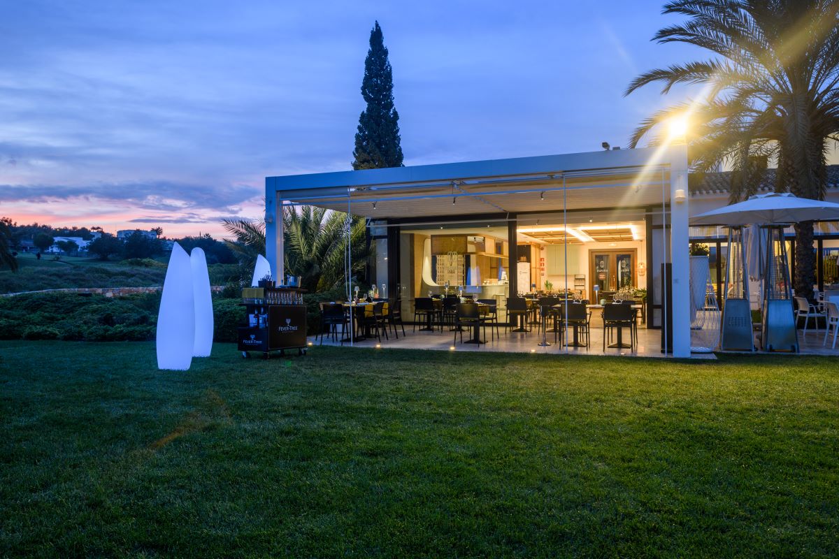 Exterior of restaurant at Las Colinas Golf And Country Club