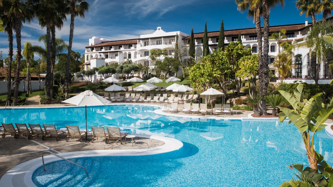 Swimming pool in front of the main hotel at The Westin La Quinta Golf Resort & Spa
