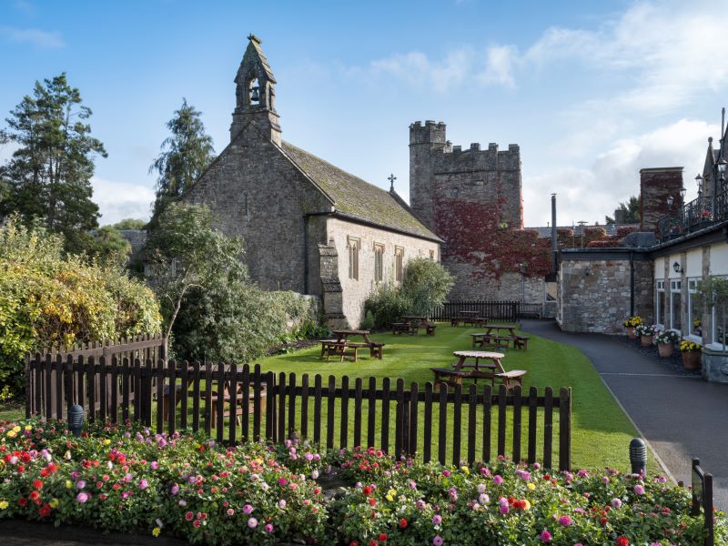 Gardens with flowers at Delta Hotels by Marriott St. Pierre Country Club