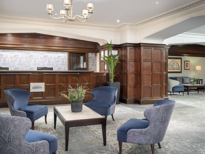 Reception with lobby area at Delta Hotels by Marriott St. Pierre Country Club