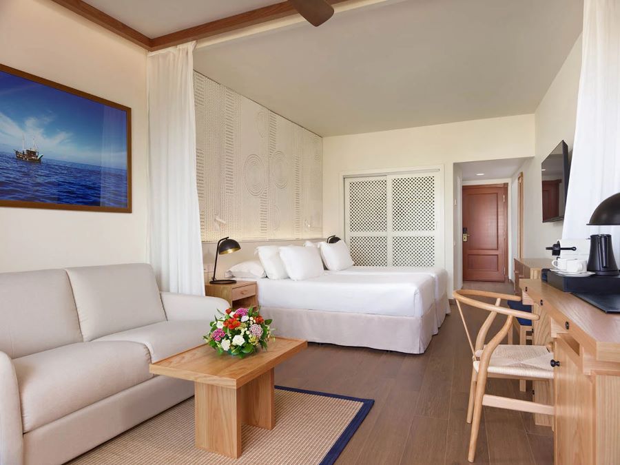 Superior room with sofa bed in H10 Playa Meloneras Horizons Collection in Gran Canaria