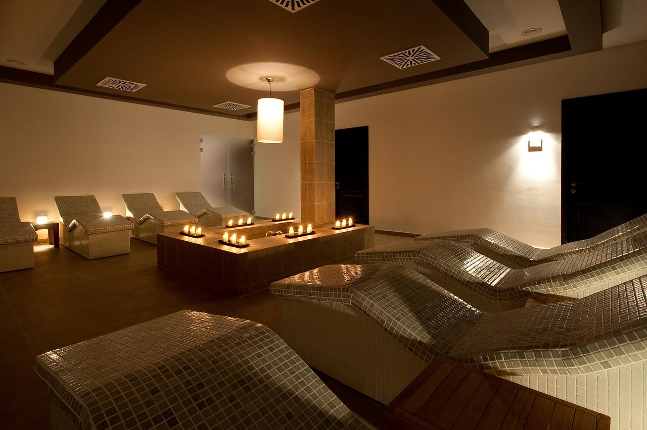 Candlelit relaxation room in the Spa at Melia Hacienda Del Conde
