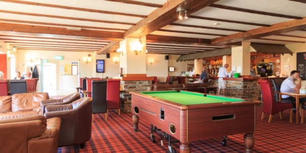Bar area with pool table at Bowood Park Hotel And Golf Club