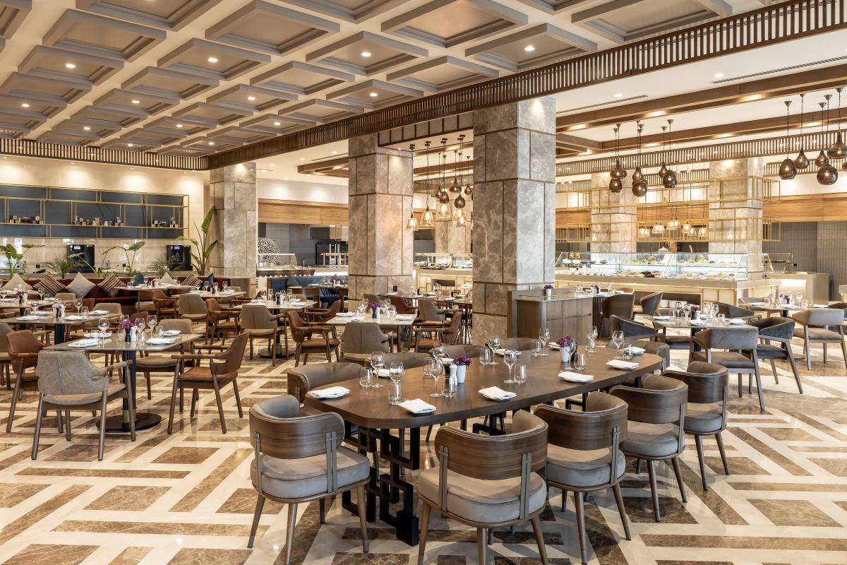 Dining area in restaurant at Kempinski Hotel The Dome in Belek