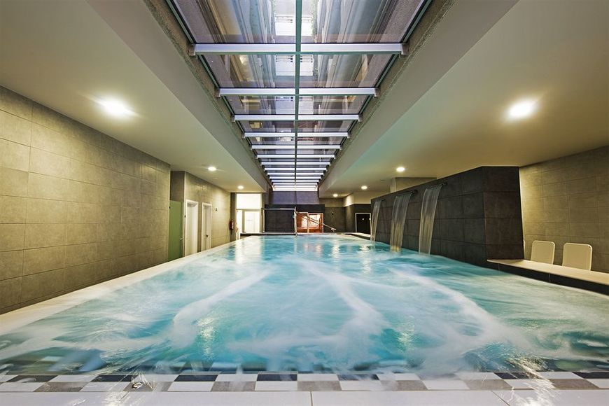 Indoor spa facility at Kn Columbus Aparthotel