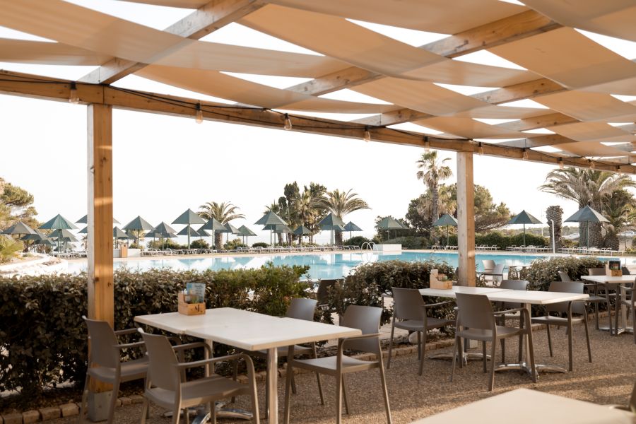 Restaurant outside at Pestana Viking Hotel