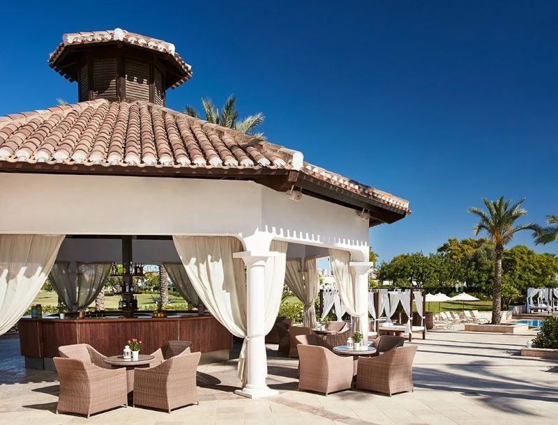 Out seating at Ona Mar Menor Golf And Spa Resort