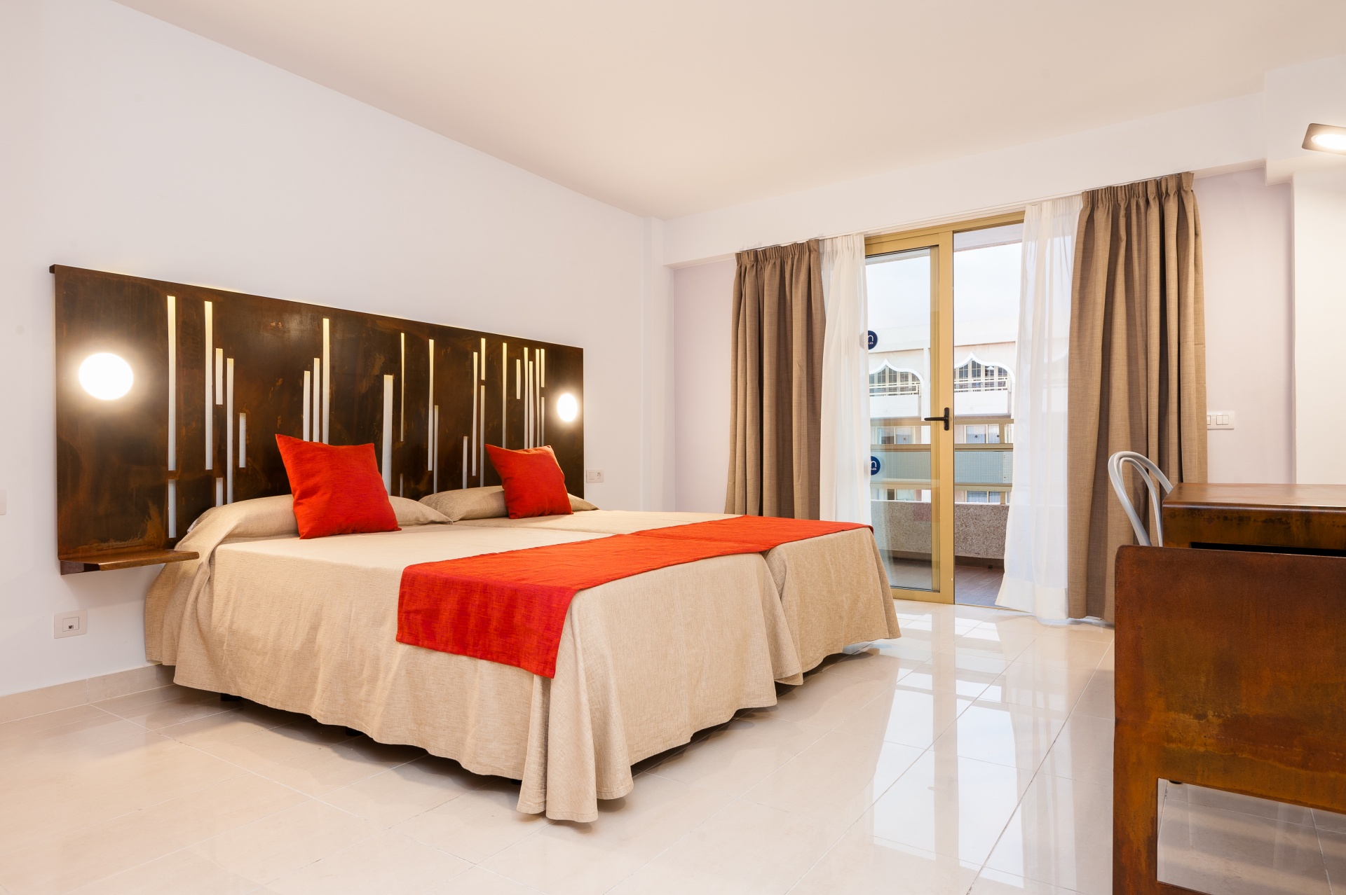 Twin beds in room at Kn Columbus Aparthotel in Tenerife