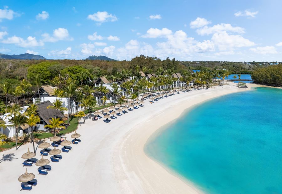 Shangri-La Le Touessrok nestled on the white sand coastline