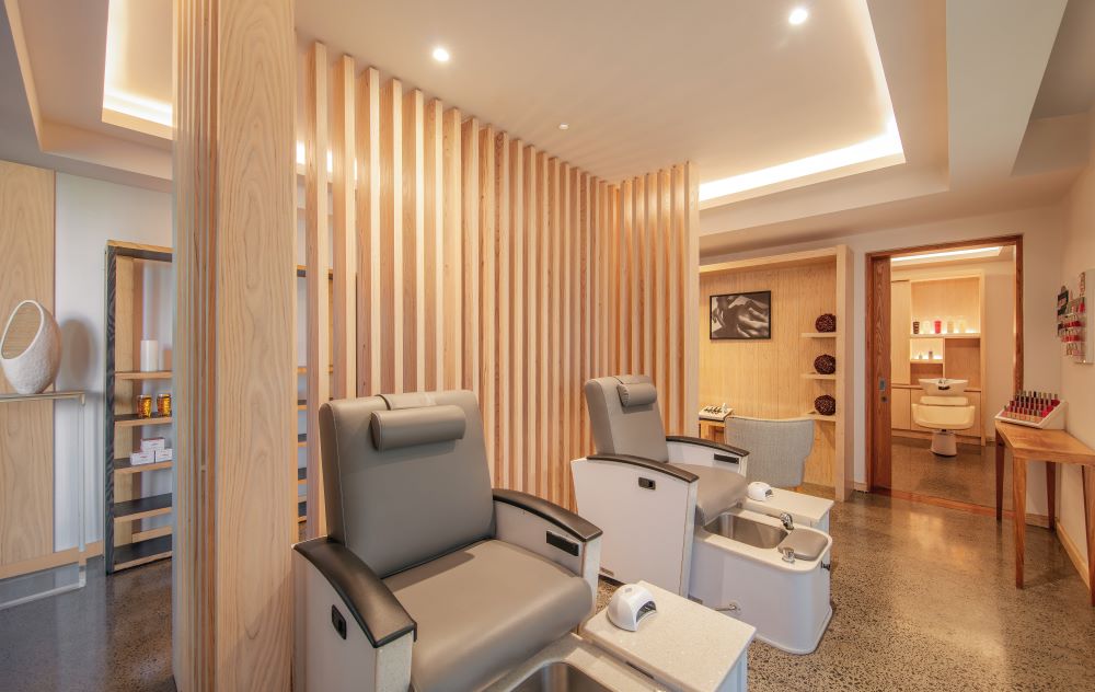 Spa and salon treatment room at Shangri-La Le Touessrok