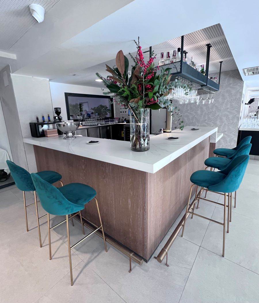 Bar at Obal Urban Hotel in Marbella