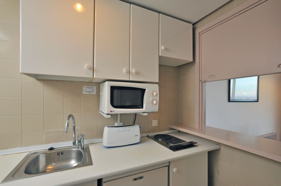 Small kitchen in Sol Puerto Marina Torremolinos