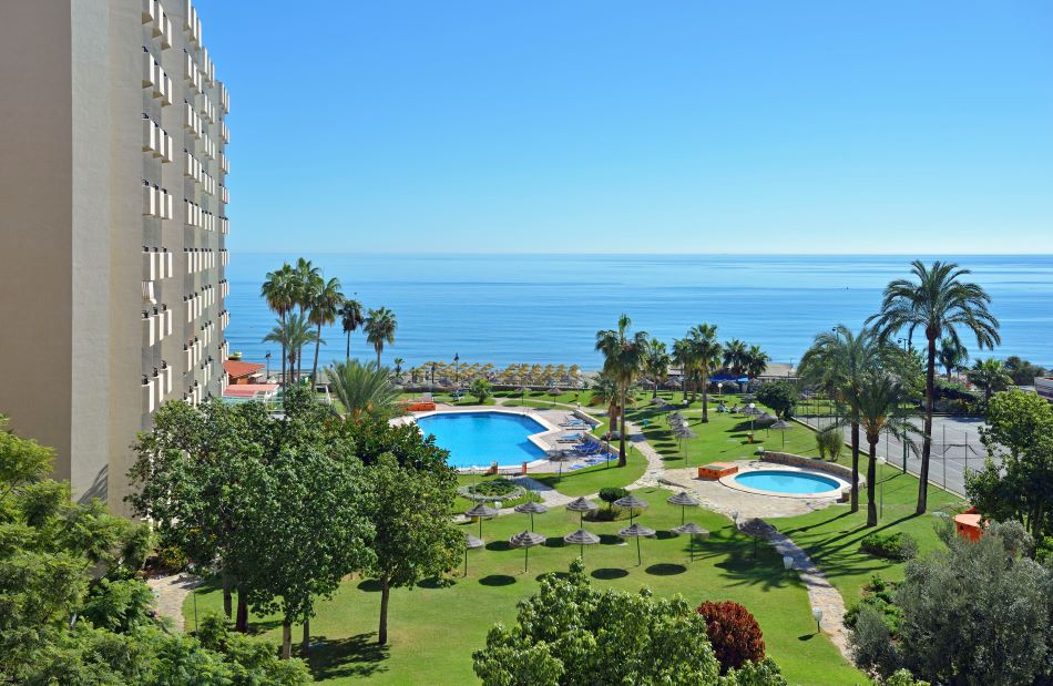 Gardens at the bottom of the hotel of Sol Puerto Marina