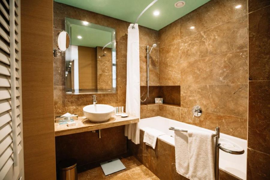 Bathroom in classic room ar Pickalbatros Hotel Du Golf Palmeraie Marrakech