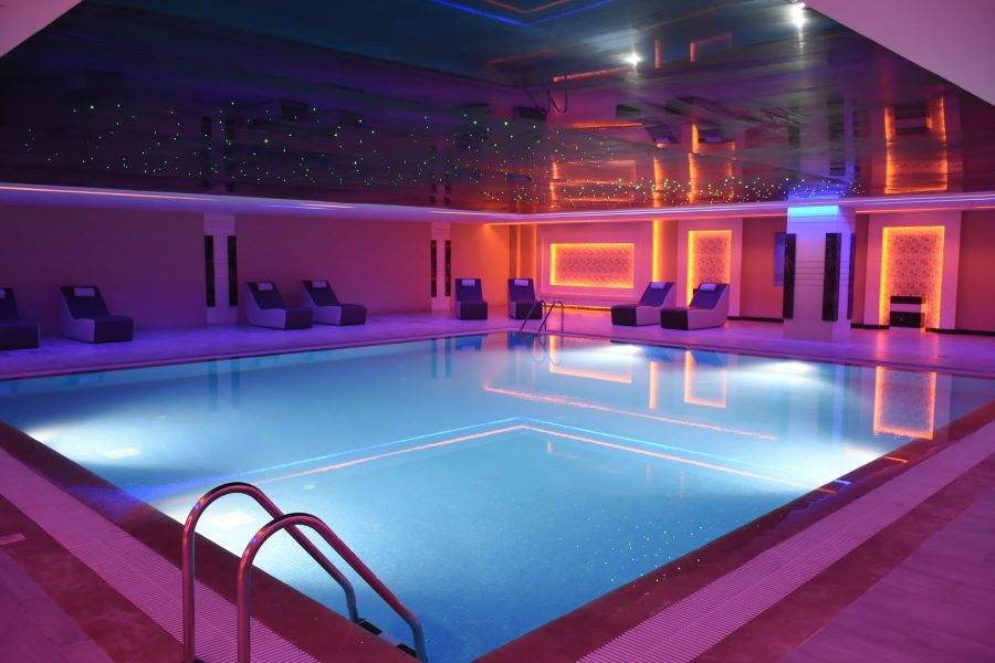 Indoor swimming pool at Pickalbratros White Beach Taghazout Resort