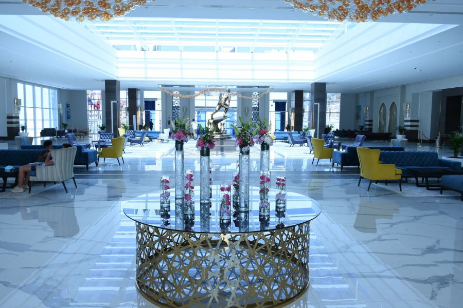Large atrium and lobby area at Pickalbratros White Beach Taghazout Resort