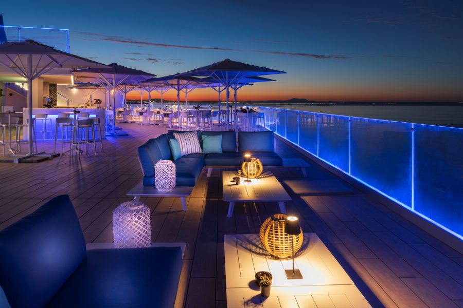 Evening at Elba Sunset Mallorca Thalasso Spa Hotel on the terrace