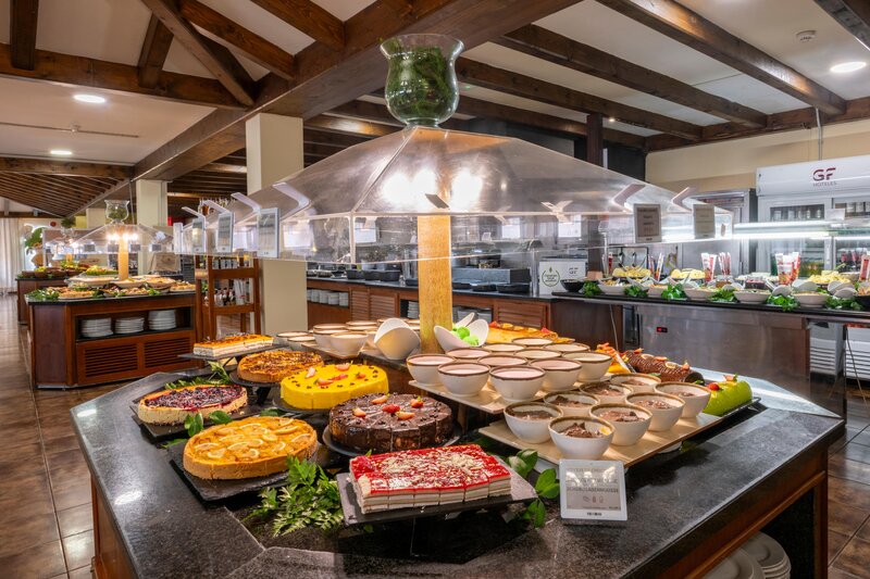 Buffet restaurant at GF Isabel in Tenerife