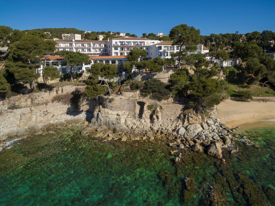 Exterior of Park Hotel San Jorge in Costa Brava, Spain